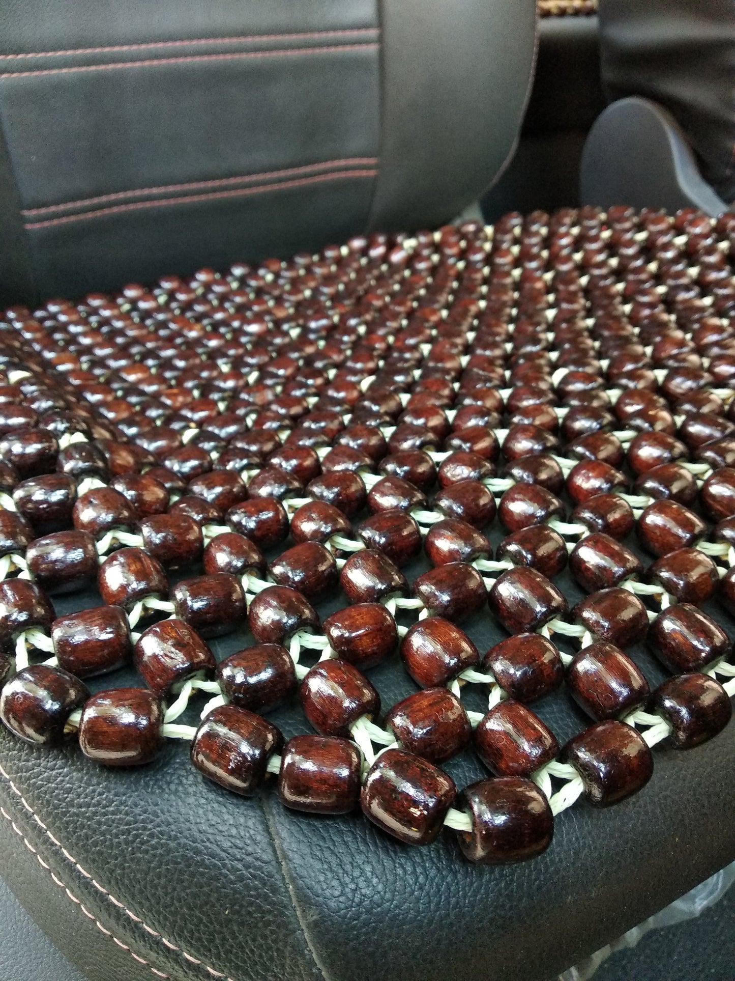 Q1 Beads MCoffee Wooden Beads Car Seat Wooden Cushion Cover Pad in Acupressure Sitting for All Universal The Cars/SUVs/Office Chair/Truck (Coffee Brown)