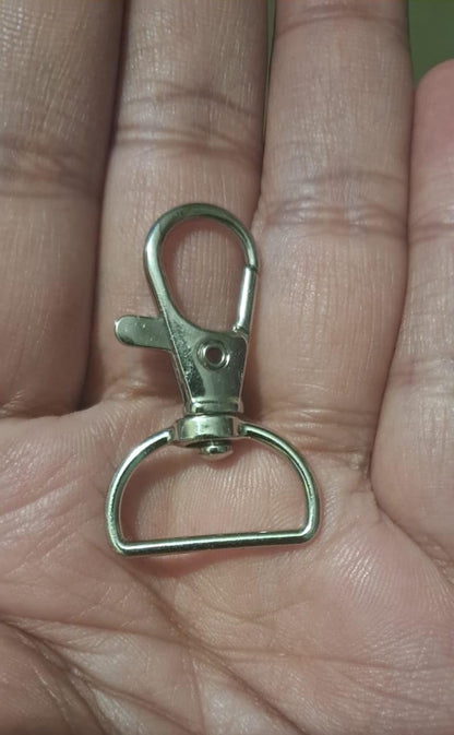 Q1 Beads 18 Pack Steel 40x20 mm Lobster Claw Clasps - Wide 3/4 Inch D Ring - 360° Swivel Trigger Snap Hooks - Great for DIY Lanyards, Keychain Clasps - Swivel Hooks for Purses by Specialist ID Card