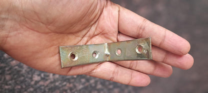 Q1 Beads 6 Pack Metal 2 x 2 inches L Brackets Clamp Floating Bracket for Shelf - Right Angle Bracket for Wood Furniture & Metal,with 12 Screws (2 x 2 Inches, Zinc Plated -Golden)