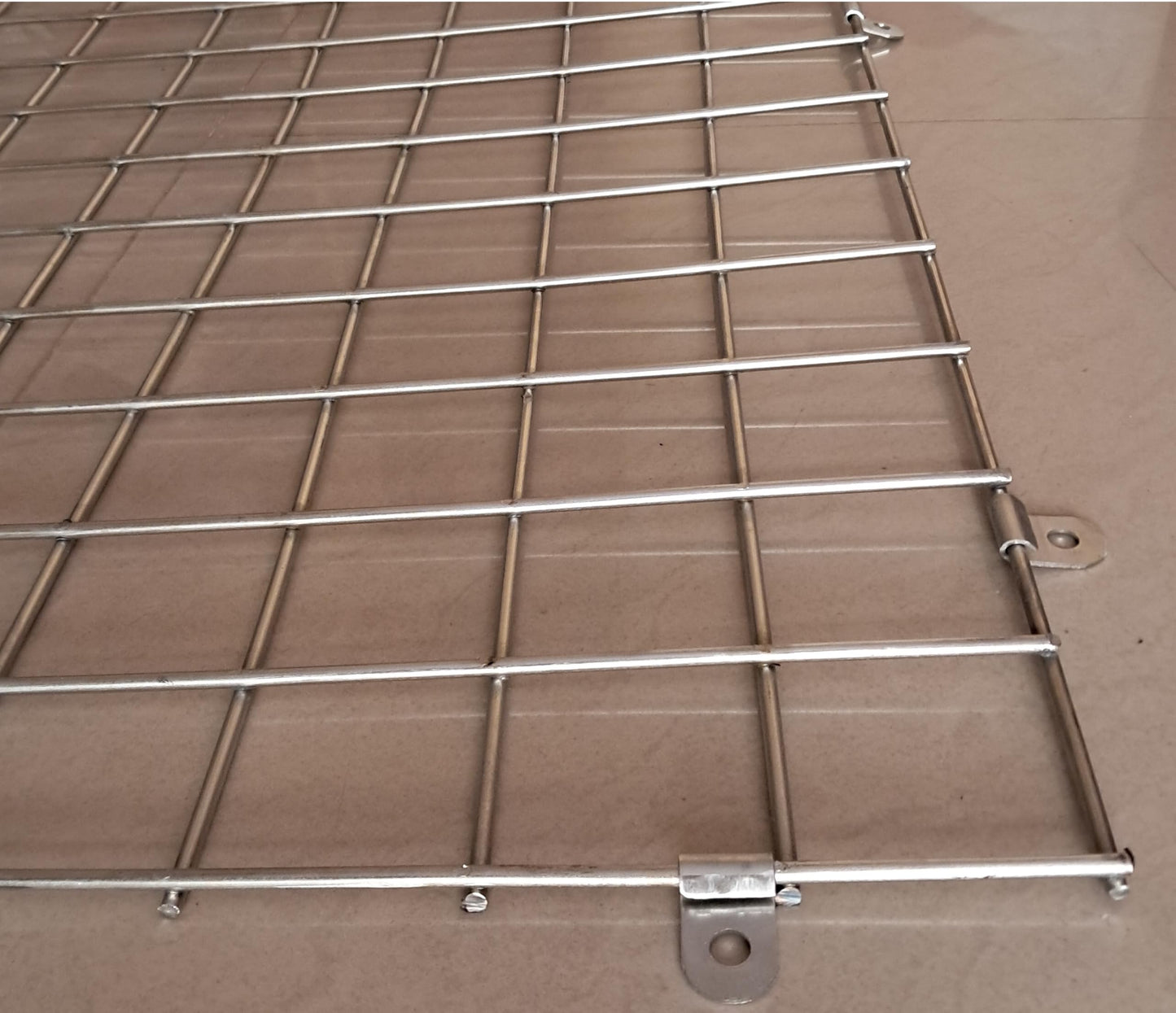 Q1 Beads Stainless Steel 1 x 2 Feet Gridwall Panel (JAALI) Mesh for Supermarket, Shopping Malls, Mobile Shops, Garment Shops | Package Display Assortment Panel(1 Pack)