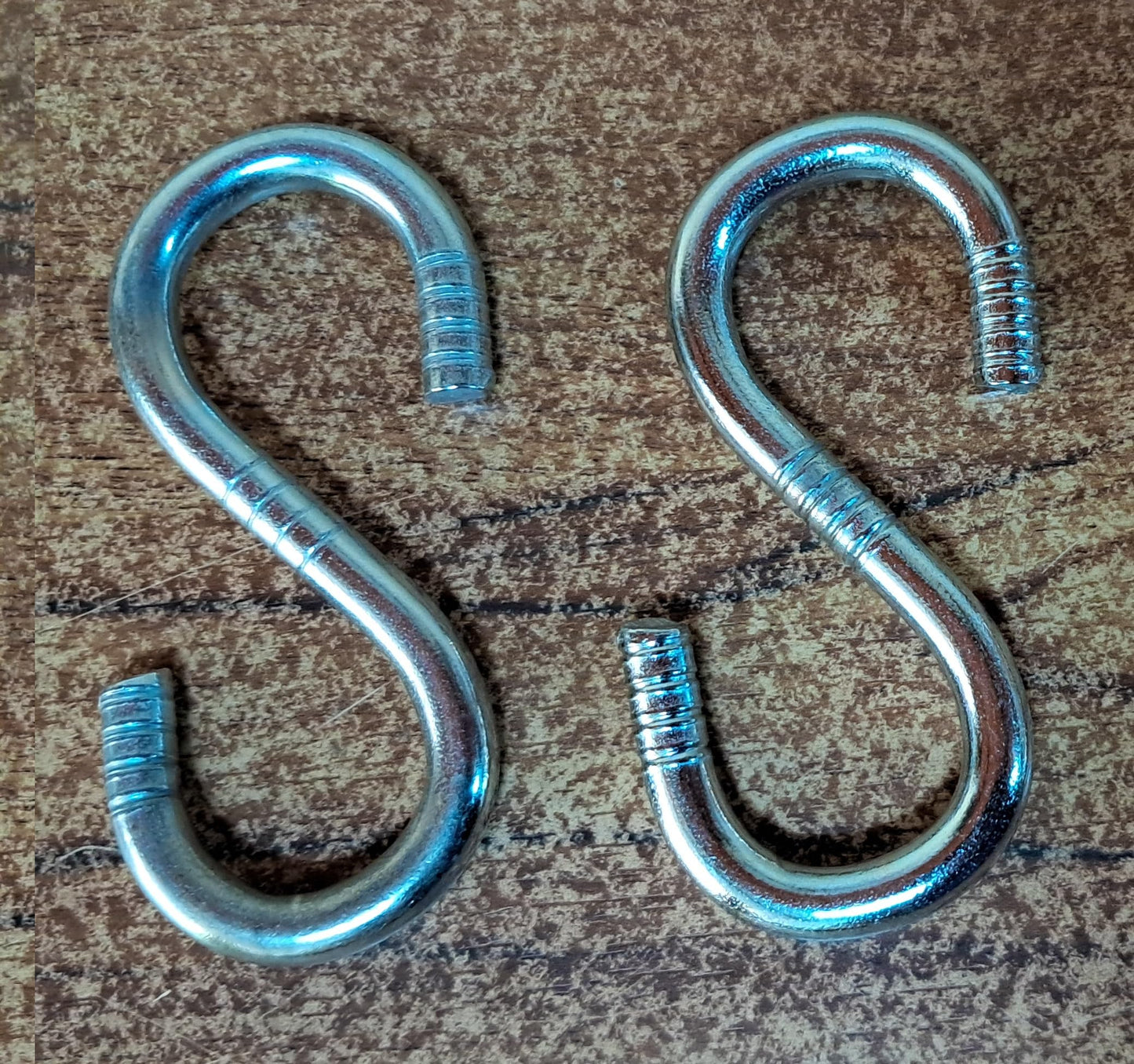 Q1 Beads Metal Swing Jhula Hammock Chain Link Kit - Swing Hammock Spring Hook Set, 150 Kg Capacity Hanging Accessories Combo Pack (2 S Hooks, 3 Link Rod Saliya, 1 Spring, Chrome)